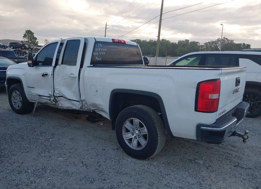 Photo 3 of 2015 Gmc Sierra 1500 SLE (VIN 1GTR1UEC3FZ177757)