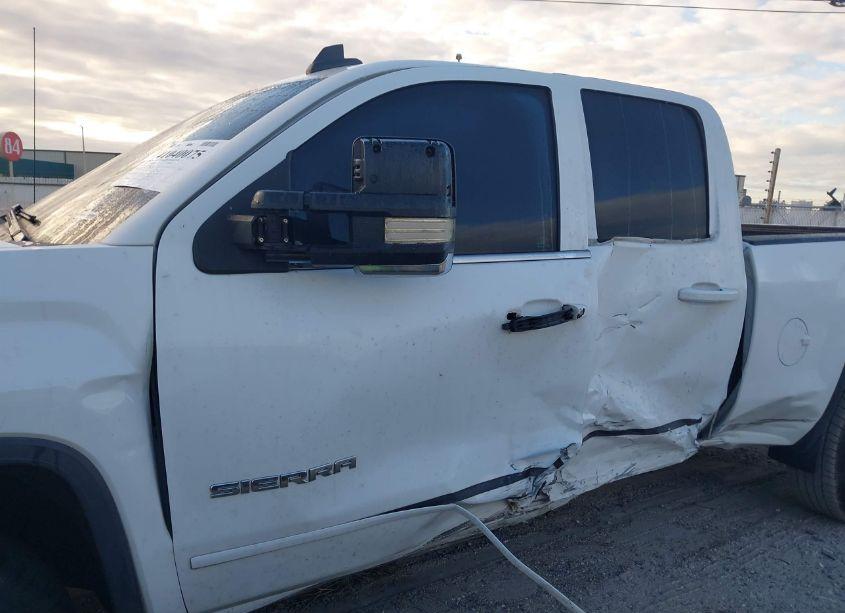 Photo 6 of 2015 Gmc Sierra 1500 SLE (VIN 1GTR1UEC3FZ177757)