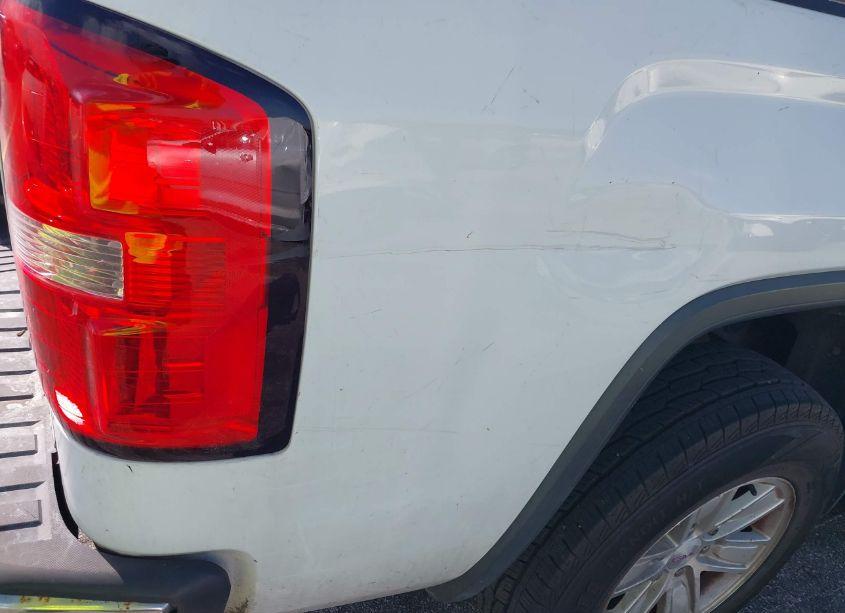 Photo 17 of 2015 Gmc Sierra 1500 SLE (VIN 1GTR1UEC3FZ373584)