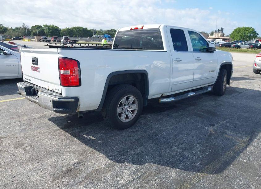 Photo 4 of 2015 Gmc Sierra 1500 SLE (VIN 1GTR1UEC3FZ373584)