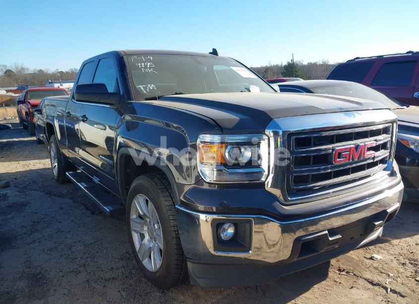 2015 Gmc Sierra 1500 SLE (VIN 1GTR1UEC7FZ161240) main photo