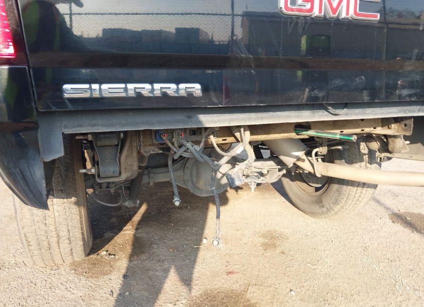 Photo 17 of 2015 Gmc Sierra 1500 SLE (VIN 1GTR1UEC7FZ195369)