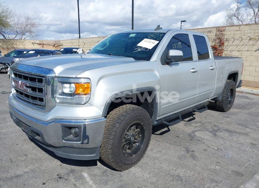 Photo 2 of 2015 Gmc Sierra 1500 SLE (VIN 1GTR1UEH8FZ220470)
