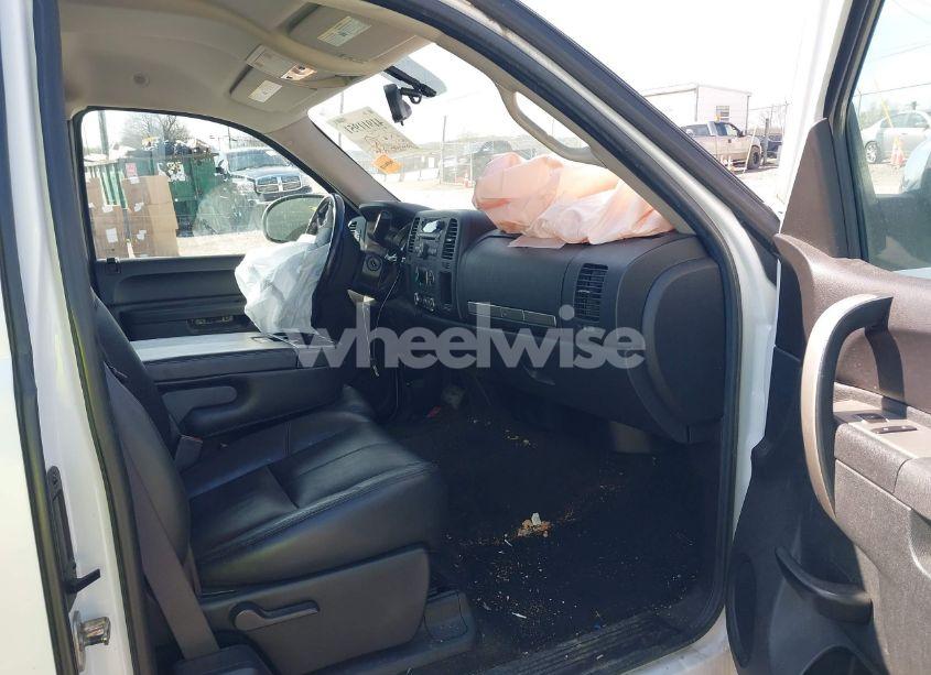 Photo 5 of 2011 Gmc Sierra 1500 SLE (VIN 1GTR1VE01BZ169484)