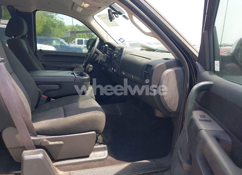 Photo 5 of 2011 Gmc Sierra 1500 SLE (VIN 1GTR1VE03BZ381366)