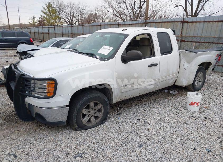 Photo 2 of 2011 Gmc Sierra 1500 SLE (VIN 1GTR2VE30BZ170228)