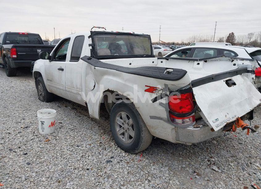 Photo 3 of 2011 Gmc Sierra 1500 SLE (VIN 1GTR2VE30BZ170228)