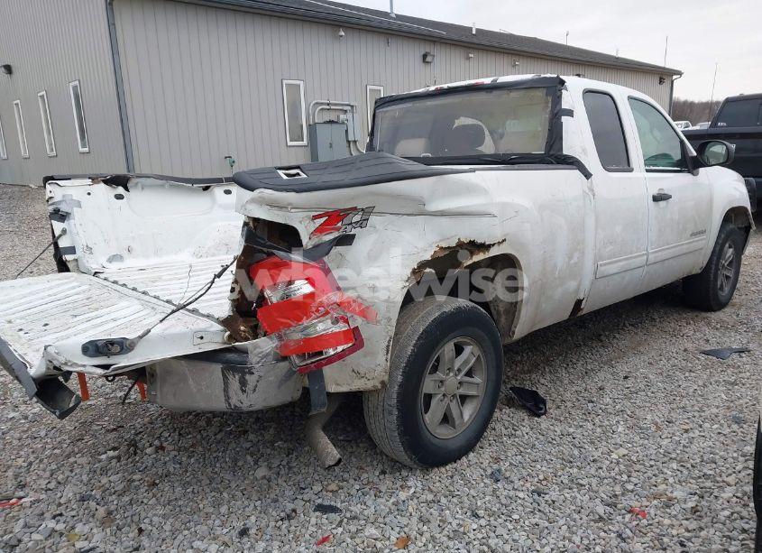 Photo 4 of 2011 Gmc Sierra 1500 SLE (VIN 1GTR2VE30BZ170228)