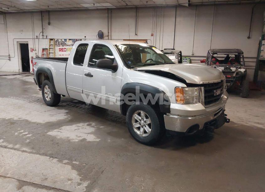 2011 Gmc Sierra 1500 SLE (VIN 1GTR2VE31BZ153857) main photo