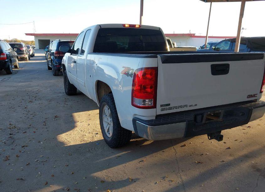 Photo 3 of 2011 Gmc Sierra 1500 SLE (VIN 1GTR2VE31BZ422617)