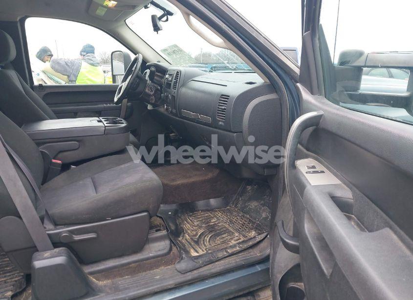 Photo 5 of 2011 Gmc Sierra 1500 SLE (VIN 1GTR2VE33BZ106250)