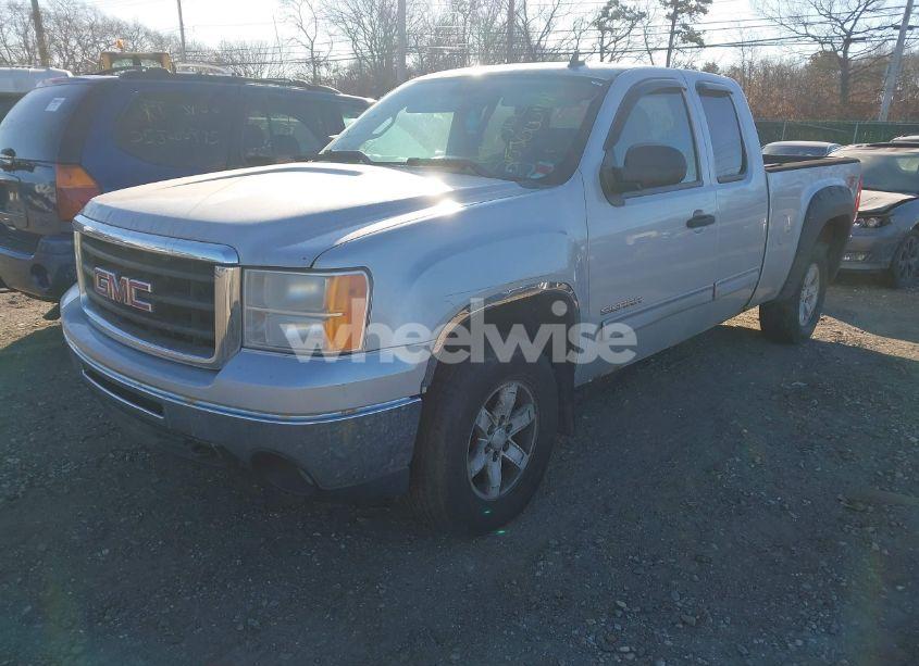 Photo 2 of 2011 Gmc Sierra 1500 SLE (VIN 1GTR2VE33BZ111979)