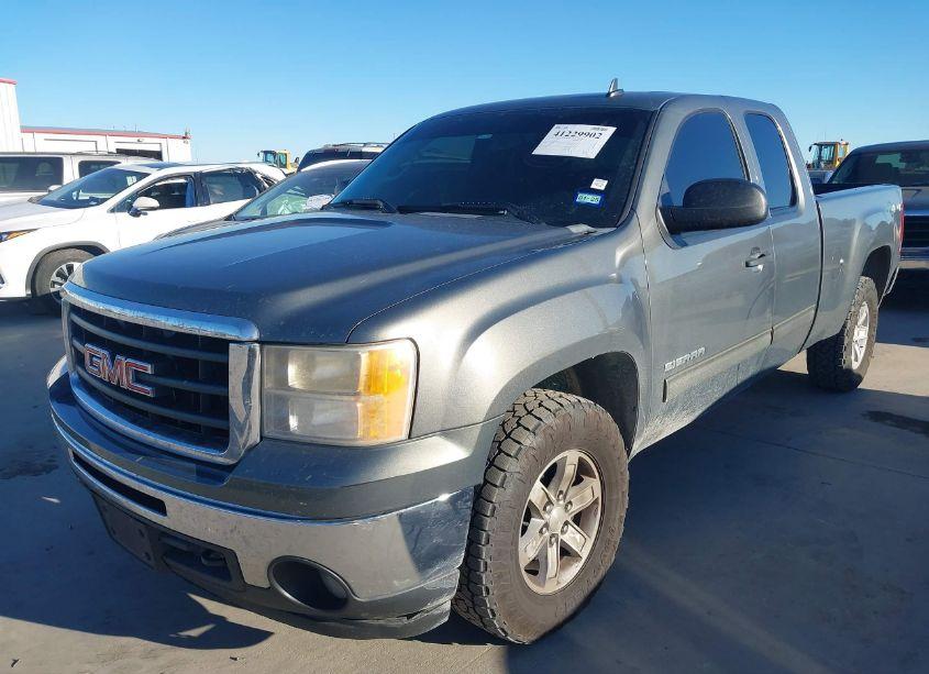 Photo 2 of 2011 Gmc Sierra 1500 SLE (VIN 1GTR2VE35BZ141985)