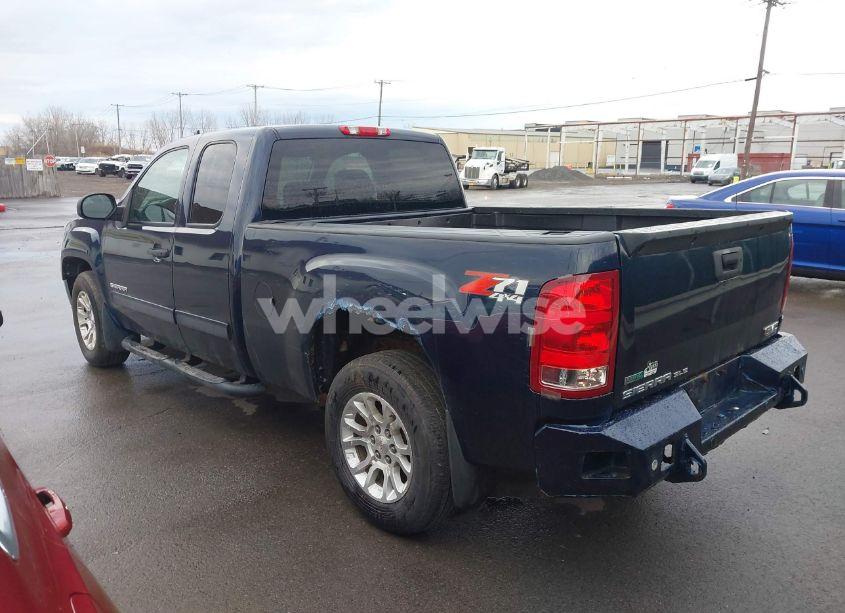 Photo 3 of 2011 Gmc Sierra 1500 SLE (VIN 1GTR2VE37BZ158318)