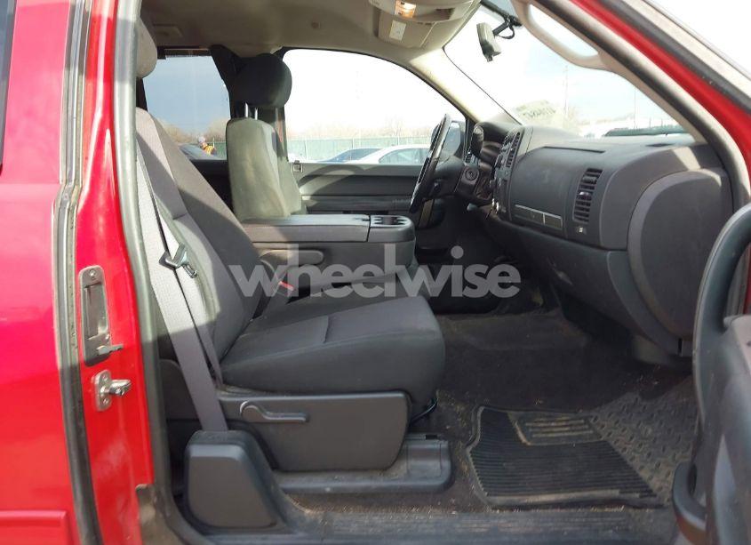 Photo 5 of 2011 Gmc Sierra 1500 SLE (VIN 1GTR2VE38BZ360097)