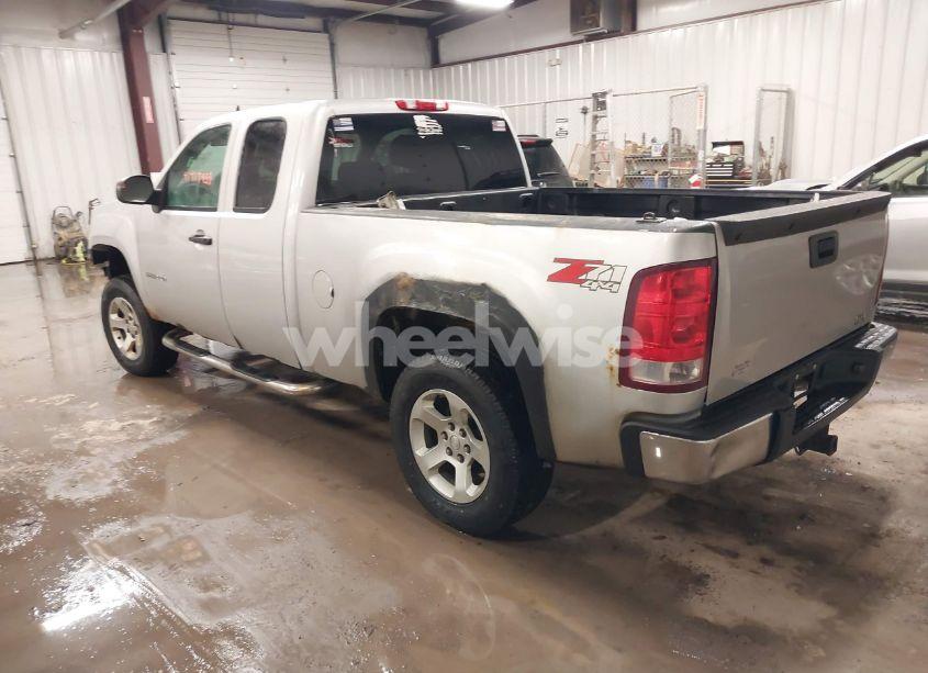 Photo 3 of 2011 Gmc Sierra 1500 SLE (VIN 1GTR2VE39BZ343938)