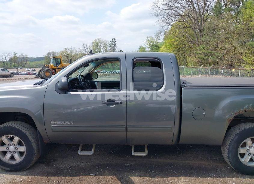 Photo 14 of 2011 Gmc Sierra 1500 SLE (VIN 1GTR2VE3XBZ438248)