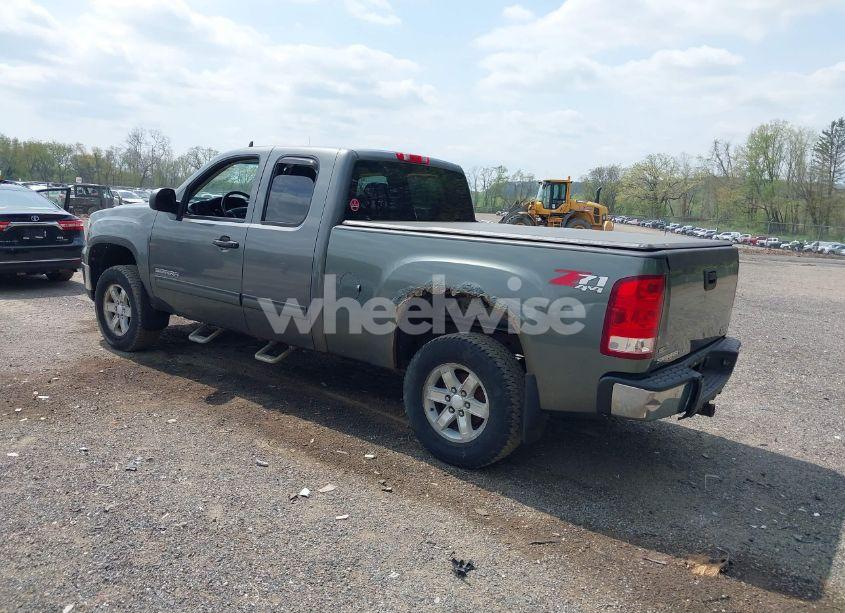 Photo 3 of 2011 Gmc Sierra 1500 SLE (VIN 1GTR2VE3XBZ438248)