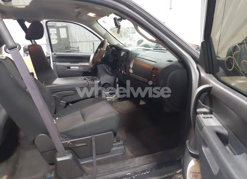 Photo 5 of 2013 Gmc Sierra 1500 SLE (VIN 1GTR2VE74DZ231277)