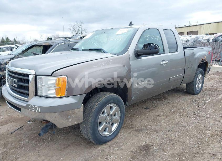 Photo 2 of 2013 Gmc Sierra 1500 SLE (VIN 1GTR2VE74DZ360295)