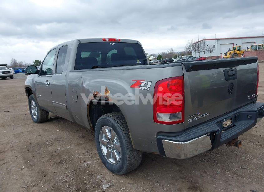 Photo 3 of 2013 Gmc Sierra 1500 SLE (VIN 1GTR2VE74DZ360295)