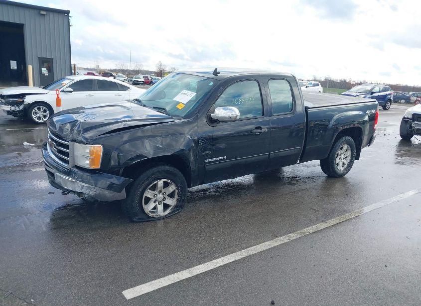 Photo 2 of 2013 Gmc Sierra 1500 SLE (VIN 1GTR2VE79DZ369803)