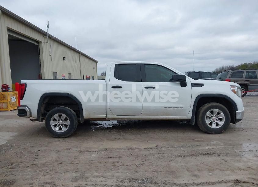 Photo 13 of 2020 Gmc Sierra 1500 2WD DOUBLE CAB STANDARD BOX (VIN 1GTR8AEF5LZ274880)