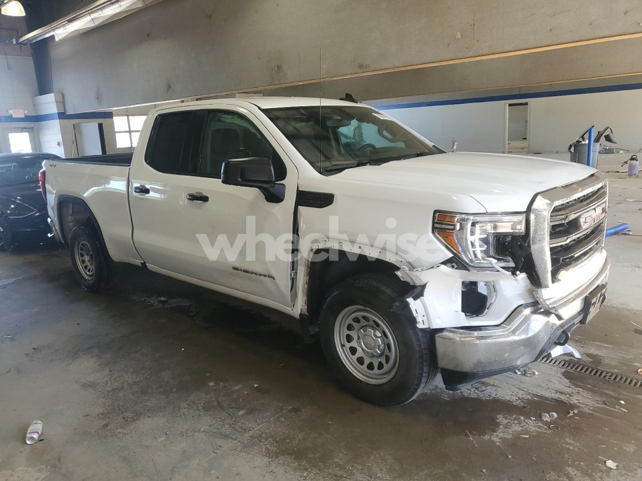 Photo 4 of 2021 GMC SIERRA K1500 (VIN 1GTR9AEF4MZ292415)