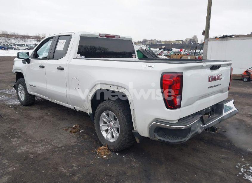 Photo 3 of 2023 Gmc Sierra 1500 4WD DOUBLE CAB STANDARD BOX PRO (VIN 1GTRUAED1PZ256926)