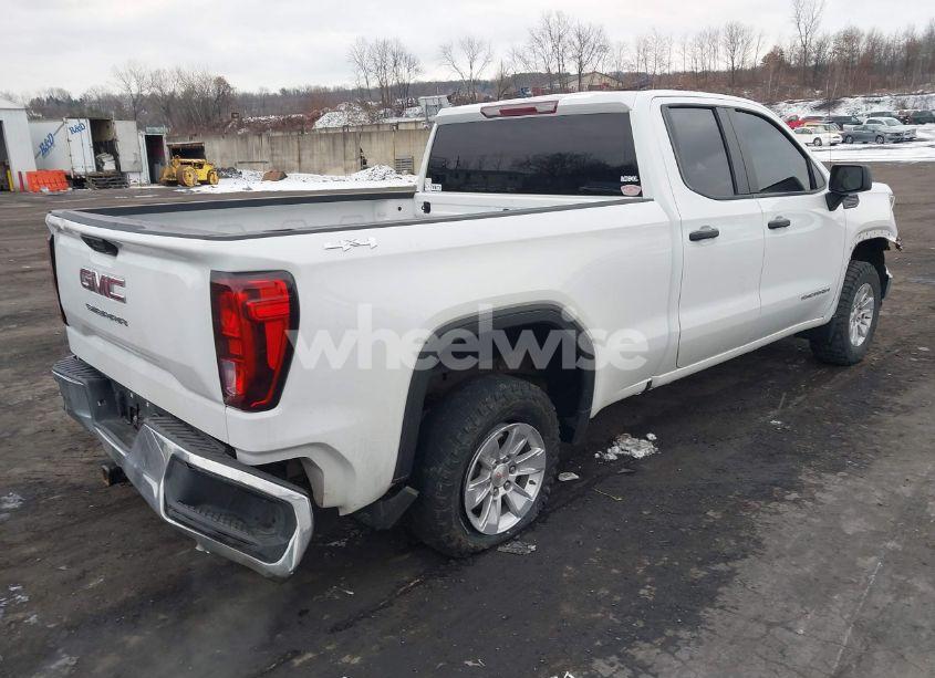 Photo 4 of 2023 Gmc Sierra 1500 4WD DOUBLE CAB STANDARD BOX PRO (VIN 1GTRUAED1PZ256926)