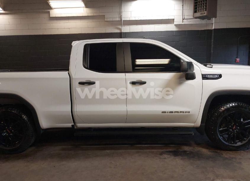 Photo 13 of 2023 Gmc Sierra 1500 4WD DOUBLE CAB STANDARD BOX PRO (VIN 1GTRUAED6PZ280932)