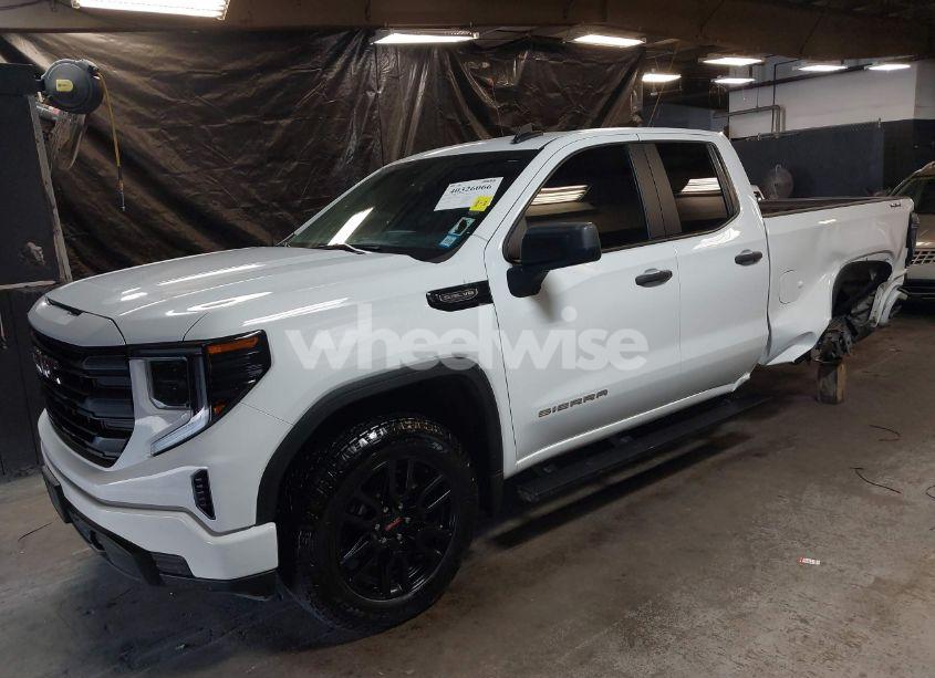 Photo 2 of 2023 Gmc Sierra 1500 4WD DOUBLE CAB STANDARD BOX PRO (VIN 1GTRUAED6PZ280932)