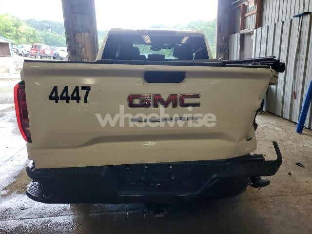 Photo 4 of 2024 GMC SIERRA K1500 (VIN 1GTRUAED6RZ171132)