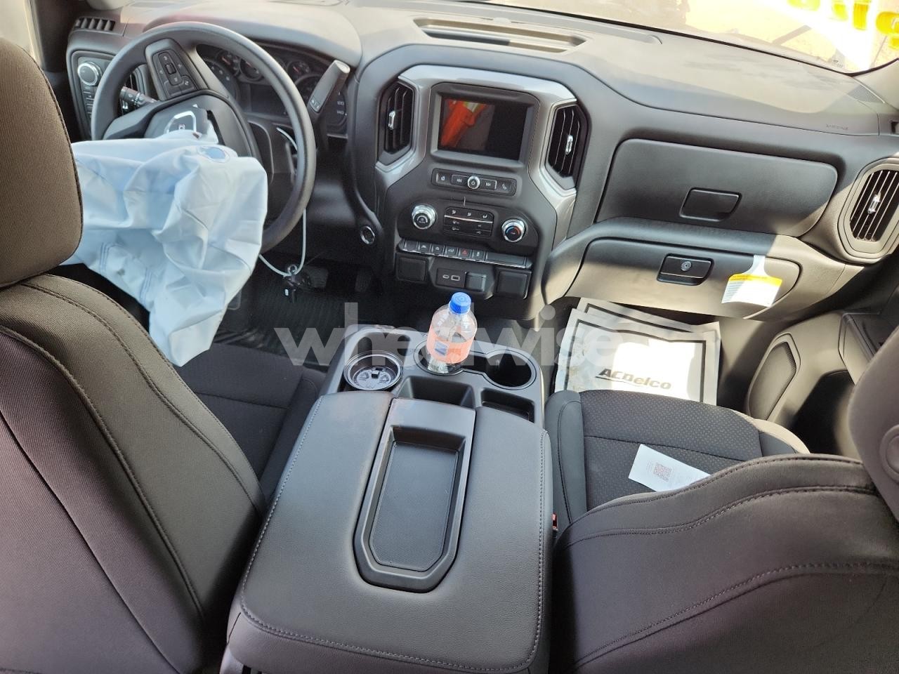 Photo 8 of 2025 GMC SIERRA K1500 (VIN 1GTRUAEK9SZ151252)