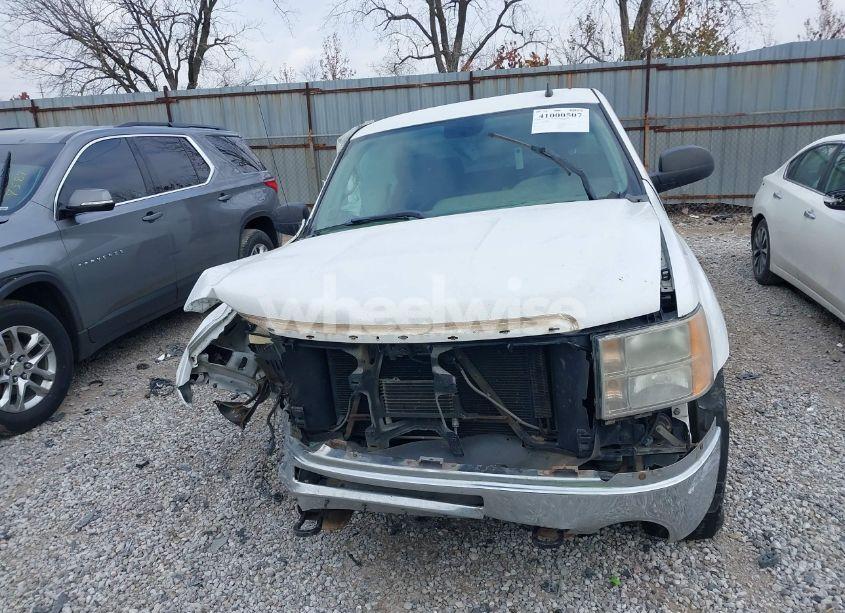 Photo 13 of 2010 Gmc Sierra 1500 SLE (VIN 1GTSKVE05AZ286563)