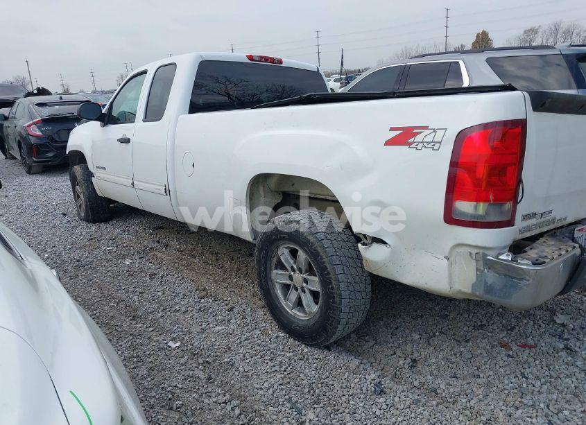 Photo 3 of 2010 Gmc Sierra 1500 SLE (VIN 1GTSKVE05AZ286563)