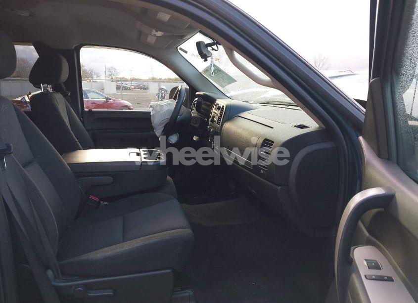 Photo 5 of 2010 Gmc Sierra 1500 SLE (VIN 1GTSKVE31AZ277787)