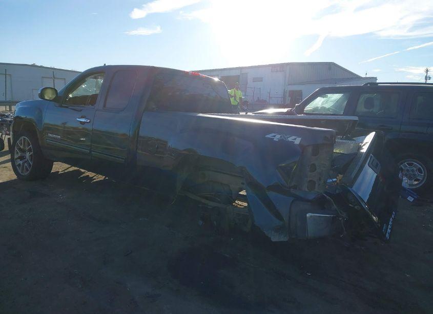 Photo 3 of 2010 Gmc Sierra 1500 SLE (VIN 1GTSKVE35AZ111501)