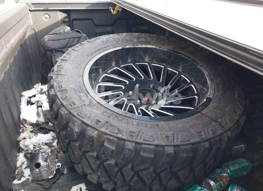 Photo 18 of 2020 Gmc Sierra 1500 4WD SHORT BOX SLE/4WD STANDARD BOX SLE (VIN 1GTU9BED2LZ144132)