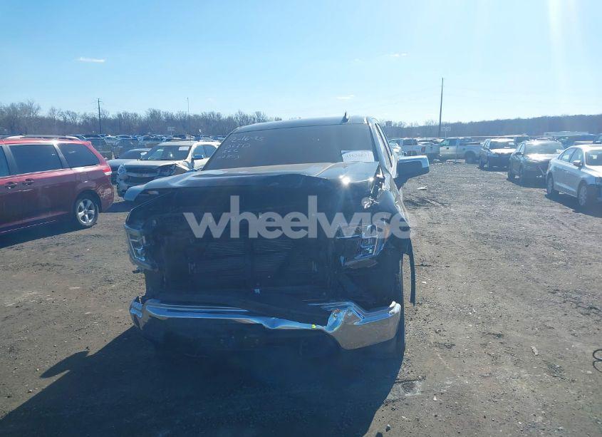 Photo 12 of 2020 Gmc Sierra 1500 4WD SHORT BOX SLE/4WD STANDARD BOX SLE (VIN 1GTU9BED3LZ261038)