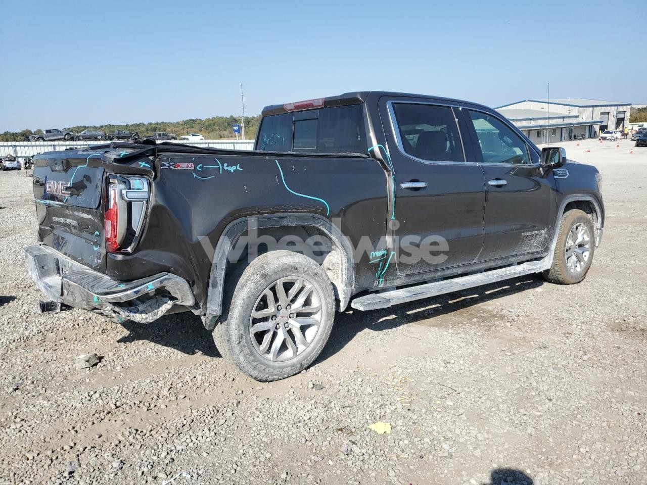 Photo 3 of 2019 GMC SIERRA K1500 SLT (VIN 1GTU9DED1KZ328066)