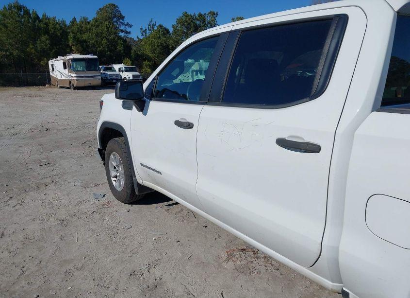 Photo 20 of 2022 Gmc Sierra 1500 4WD SHORT BOX PRO (VIN 1GTUUAED8NZ543963)