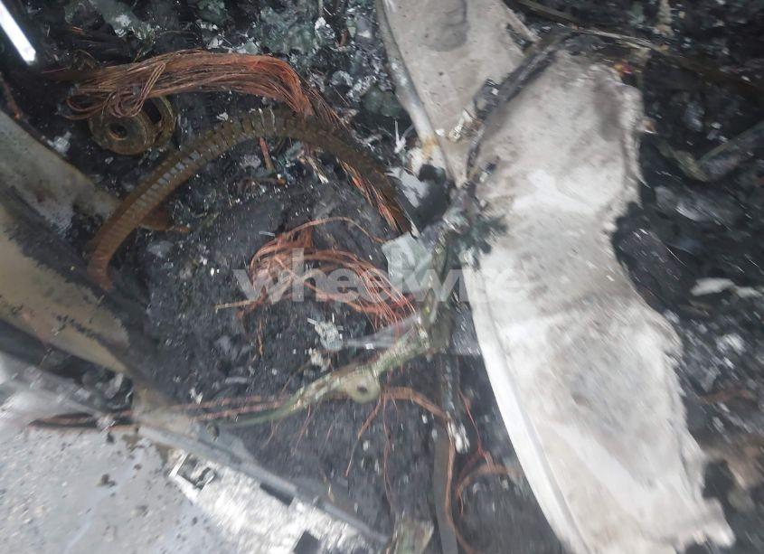 Photo 11 of 2023 Gmc Sierra 1500 4WD SHORT BOX SLE (VIN 1GTUUBE80PZ174821)