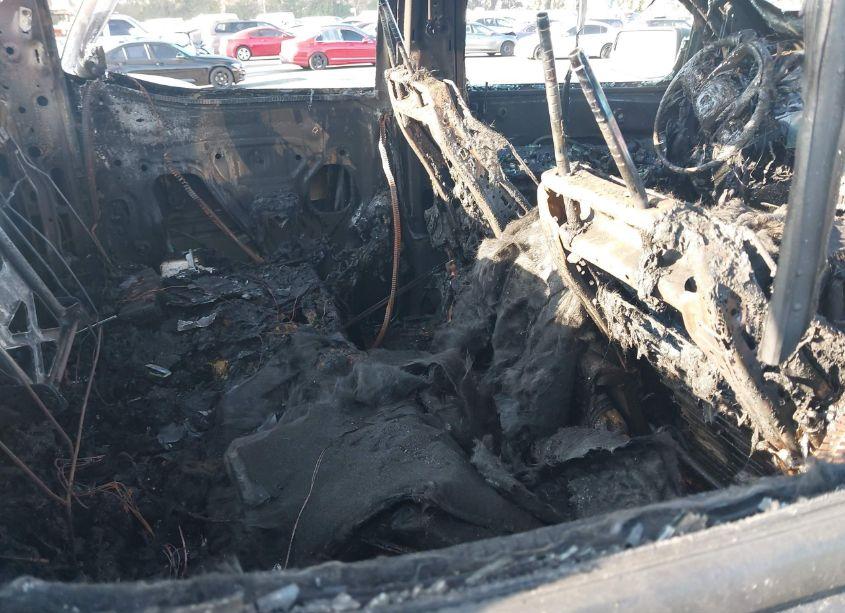 Photo 8 of 2022 Gmc Sierra 1500 4WD SHORT BOX ELEVATION WITH 3SB (VIN 1GTUUCED2NZ593155)