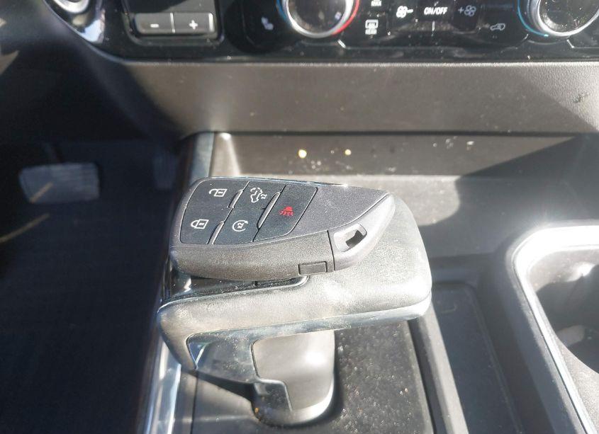 Photo 11 of 2024 Gmc Sierra 1500 4WD SHORT BOX ELEVATION WITH 3SB (VIN 1GTUUCED6RZ118470)