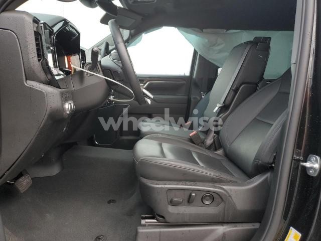 Photo 8 of 2025 GMC SIERRA K1500 SLT (VIN 1GTUUDED0SZ263225)