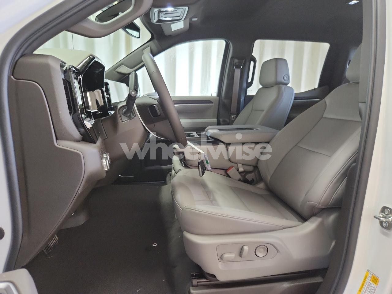 Photo 7 of 2026 GMC SIERRA K1500 SLT (VIN 1GTUUDED0TZ164244)