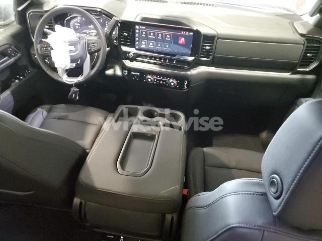 Photo 13 of 2025 GMC SIERRA K1500 SLT (VIN 1GTUUDED7SZ286873)