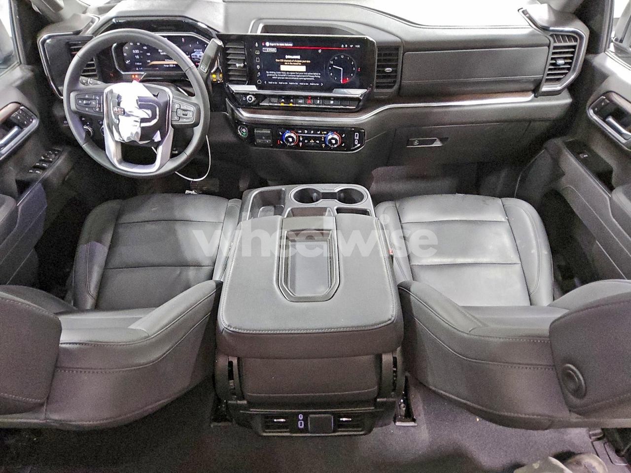 Photo 8 of 2026 GMC SIERRA K1500 SLT (VIN 1GTUUDED9TZ139682)