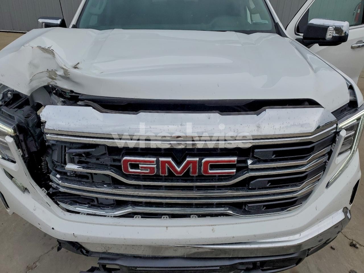 Photo 11 of 2025 GMC SIERRA K1500 SLT (VIN 1GTUUDEDXSZ231401)